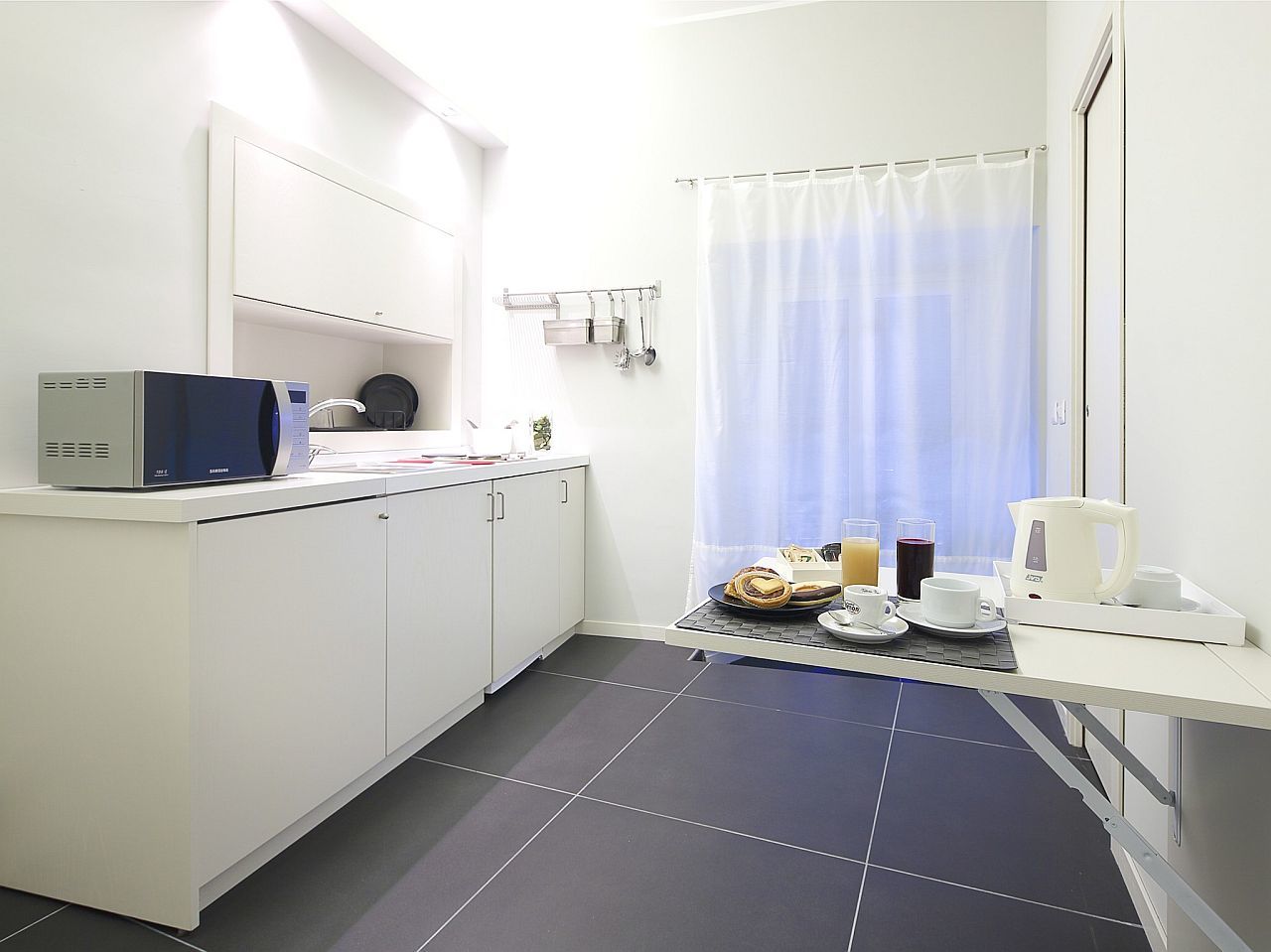 Nearhome Smart Suites Guest House Рим Экстерьер фото