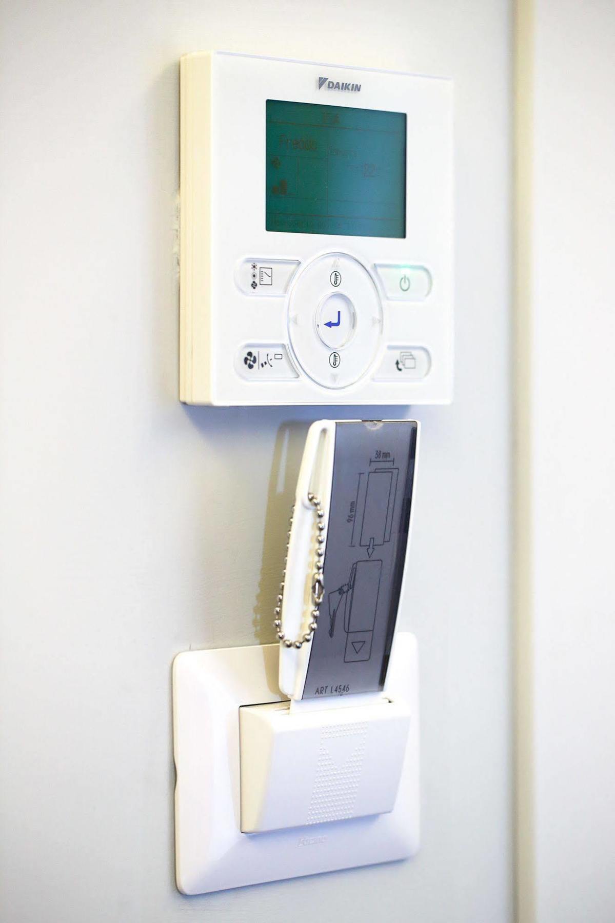 Nearhome Smart Suites Guest House Рим Экстерьер фото