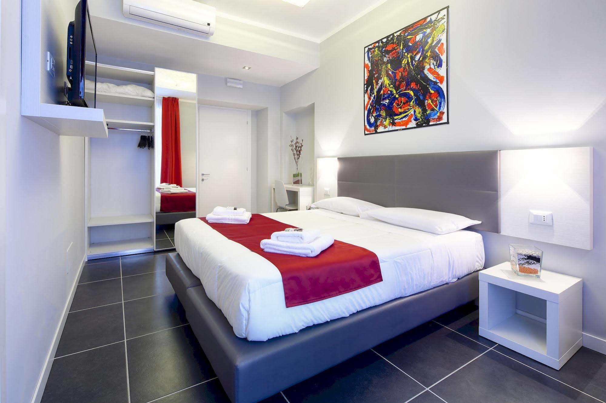 Nearhome Smart Suites Guest House Рим Экстерьер фото