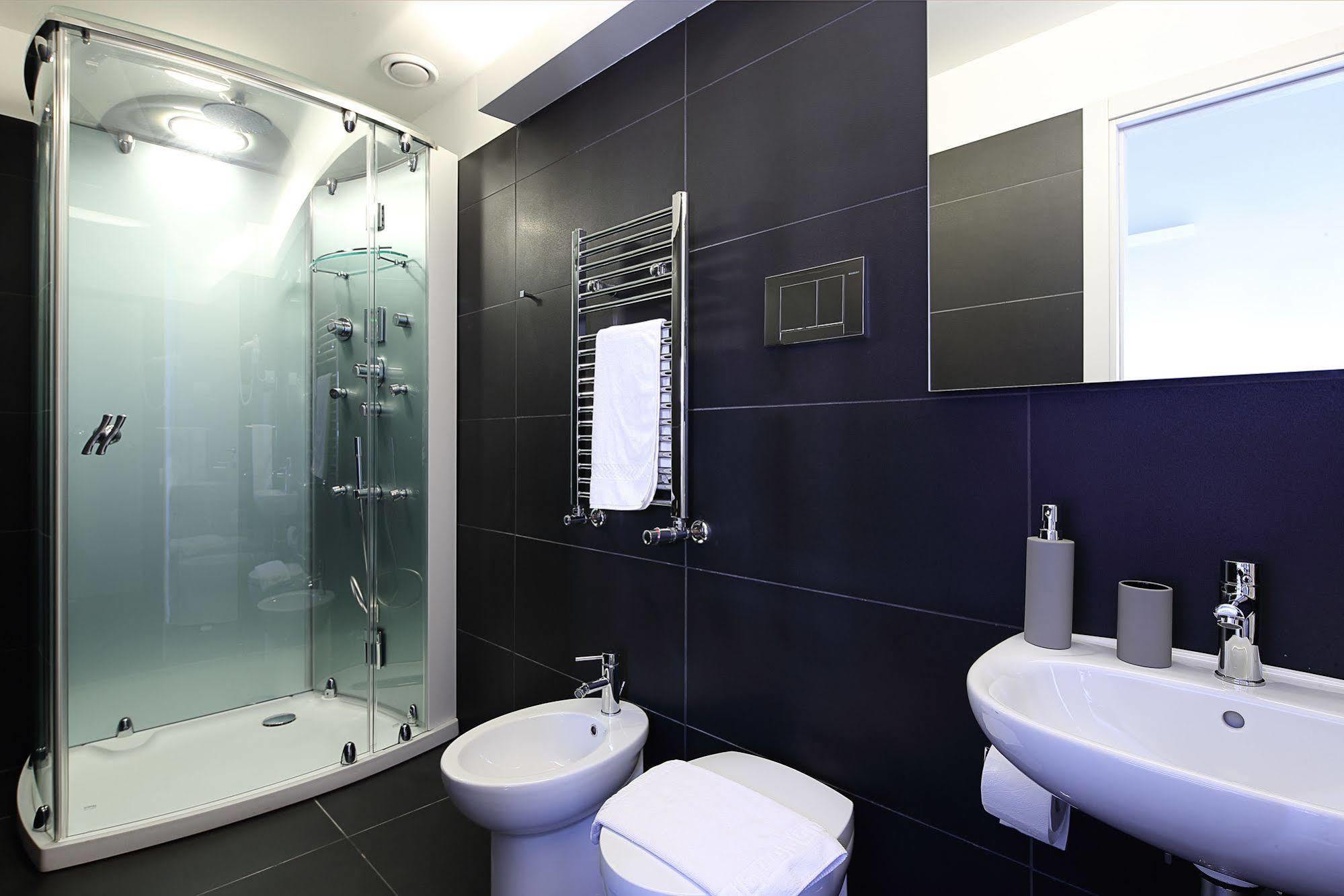 Nearhome Smart Suites Guest House Рим Экстерьер фото