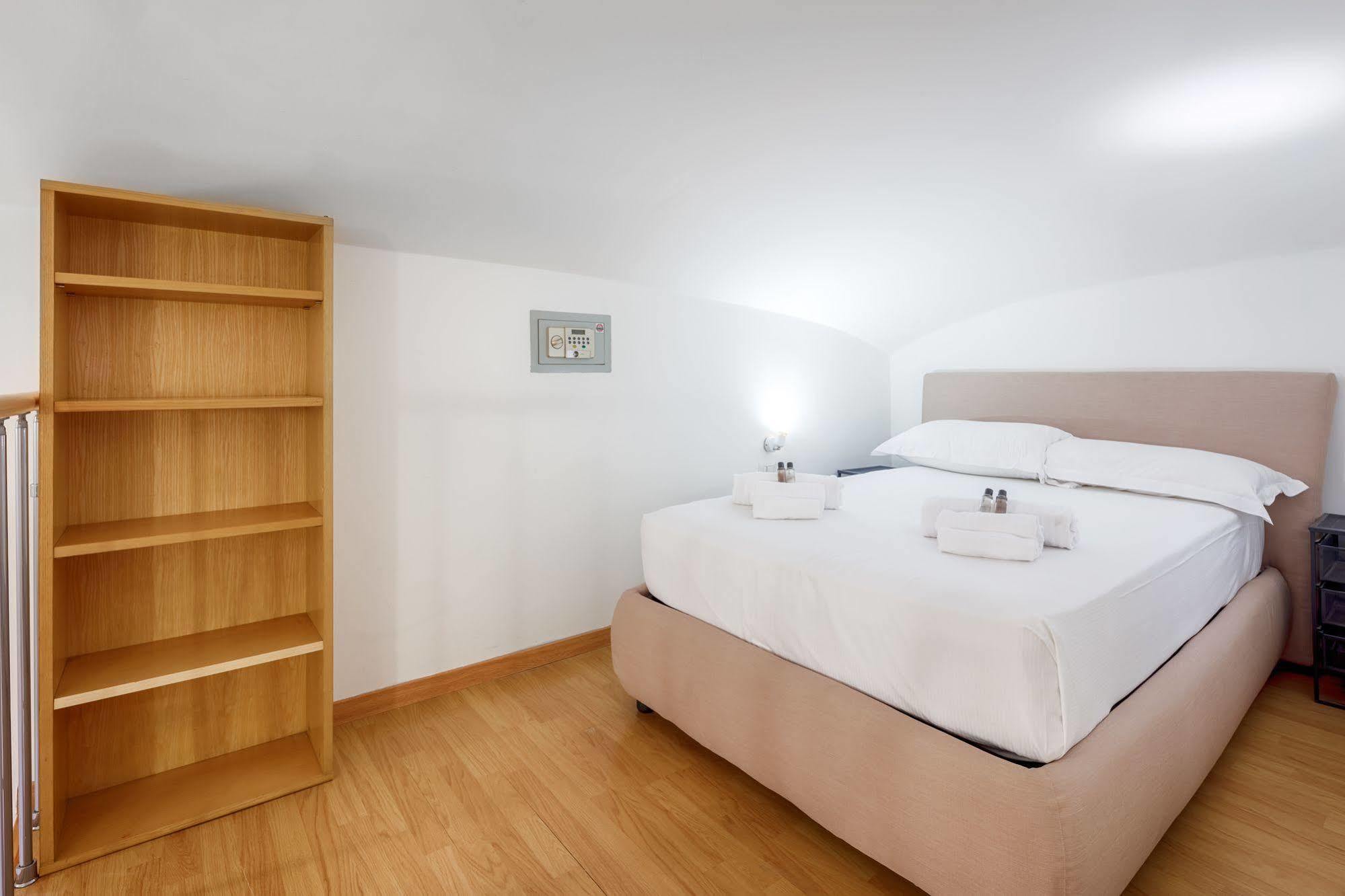 Nearhome Smart Suites Guest House Рим Экстерьер фото